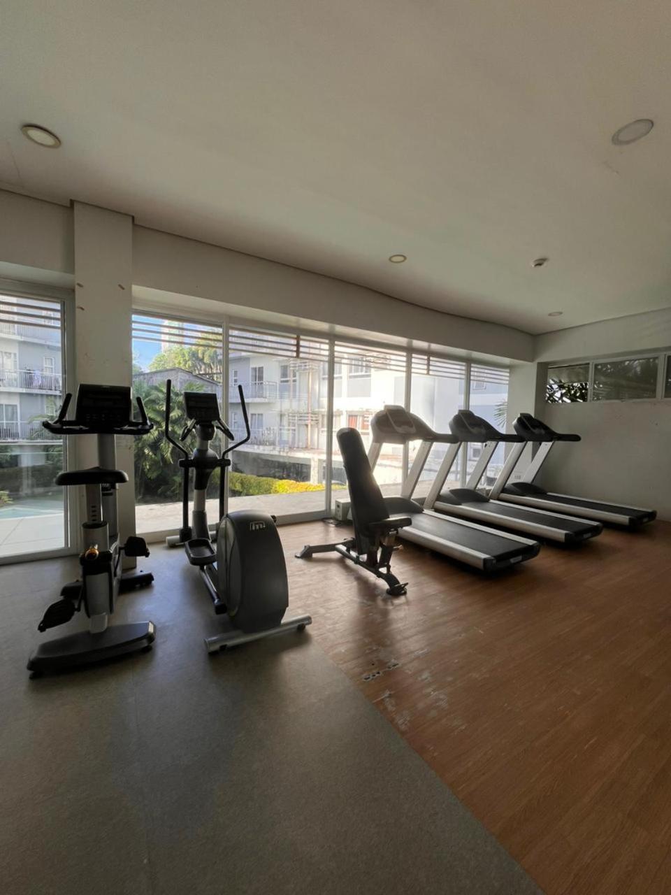 Aparthotel Summum Bonum Bliss - Lahug Cebu Esterno foto